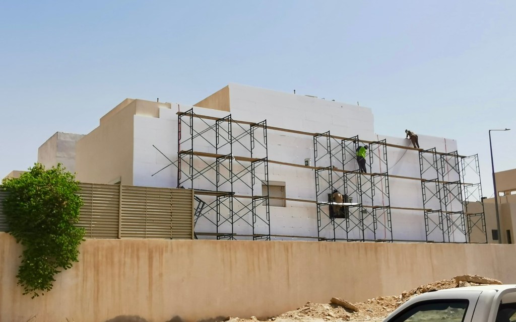 عزل الواجهة الغربية عن الحرارة 2